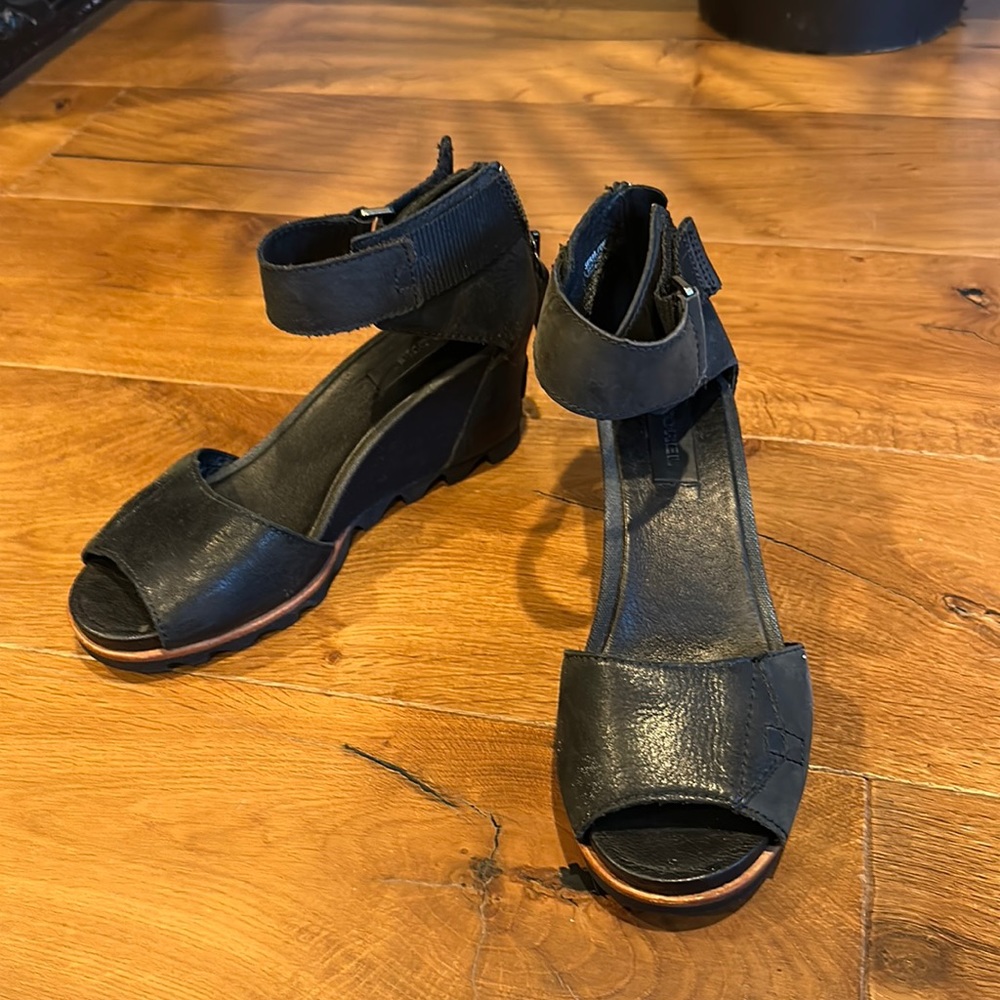 Sorel Joan of Arc Wedge Sandals Black 7.5